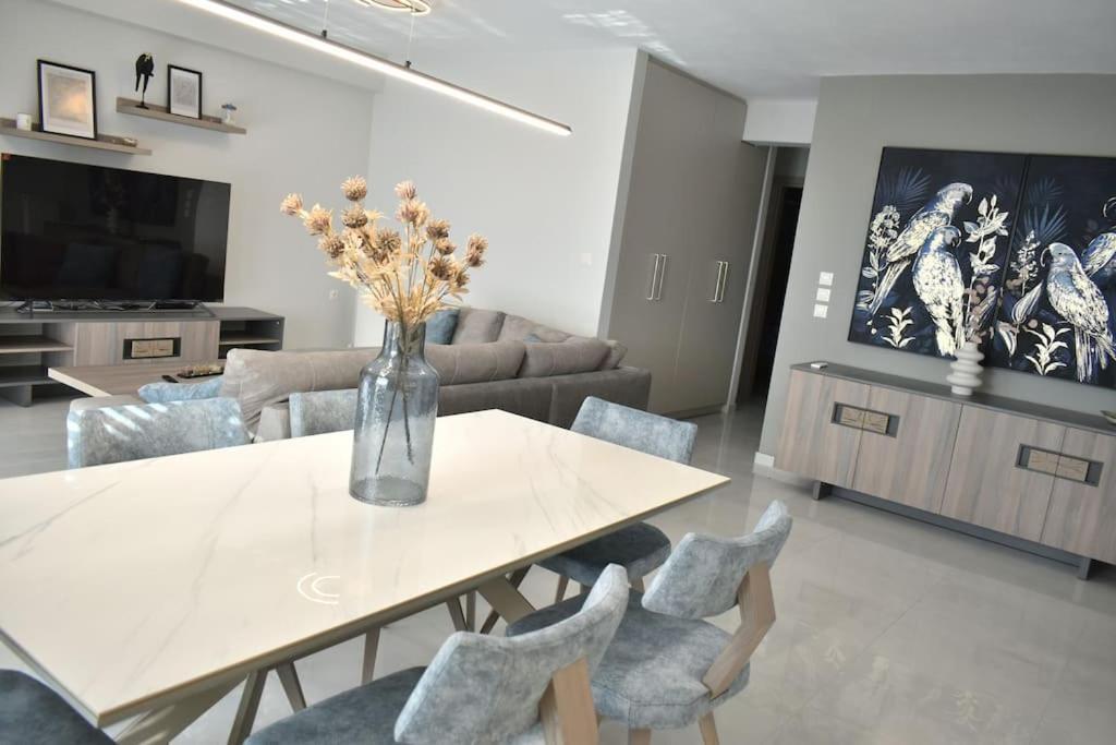 Modern Luxury Suite Кардица Экстерьер фото