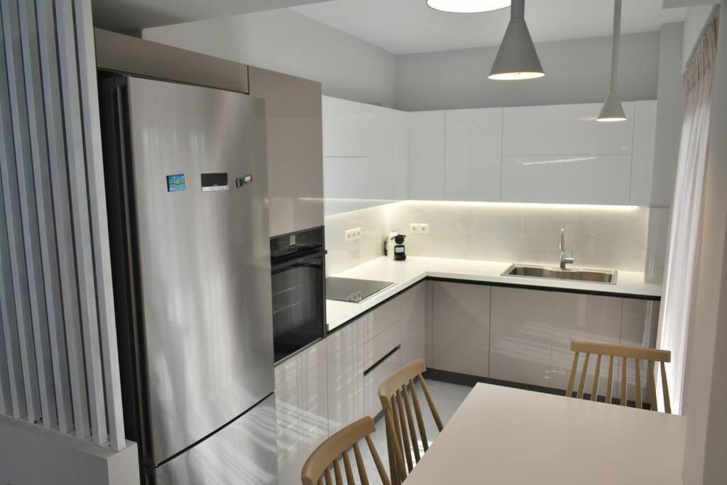 Modern Luxury Suite Кардица Экстерьер фото