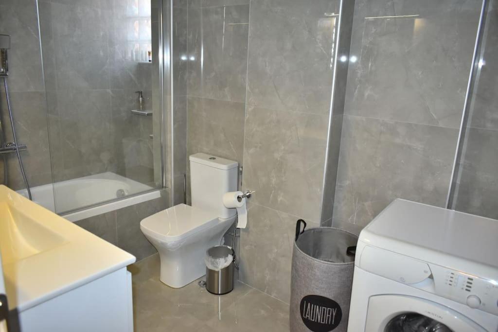 Modern Luxury Suite Кардица Экстерьер фото