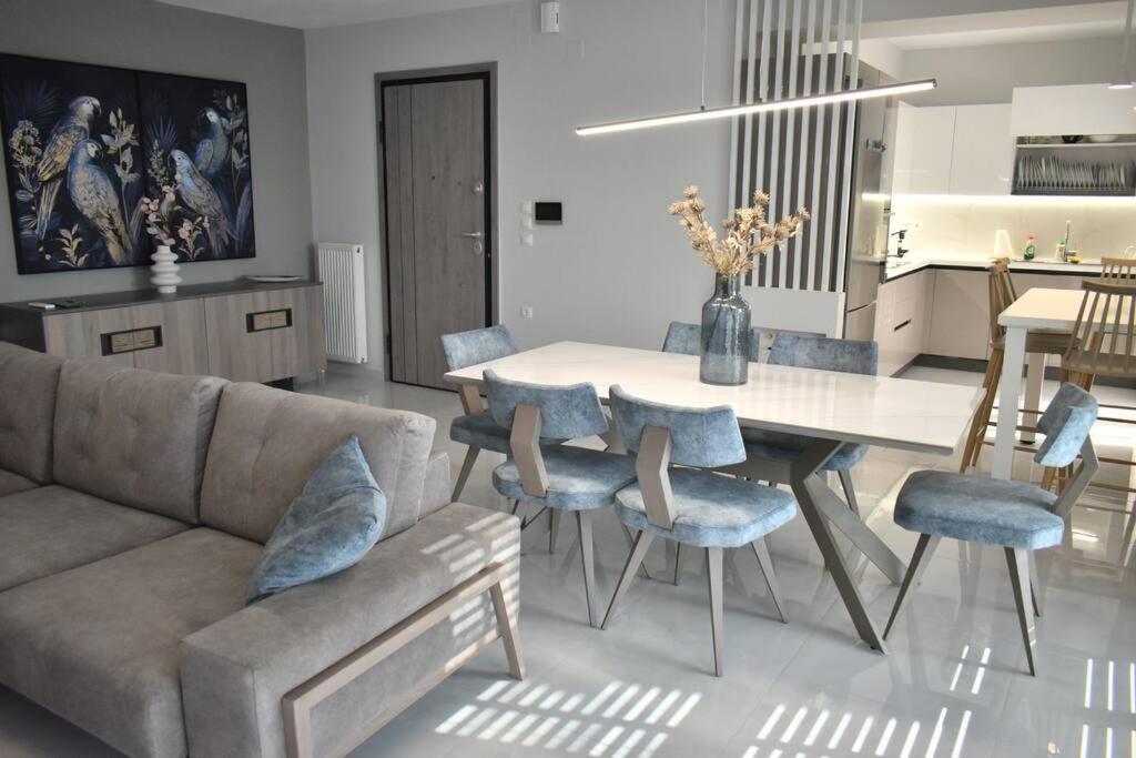 Modern Luxury Suite Кардица Экстерьер фото
