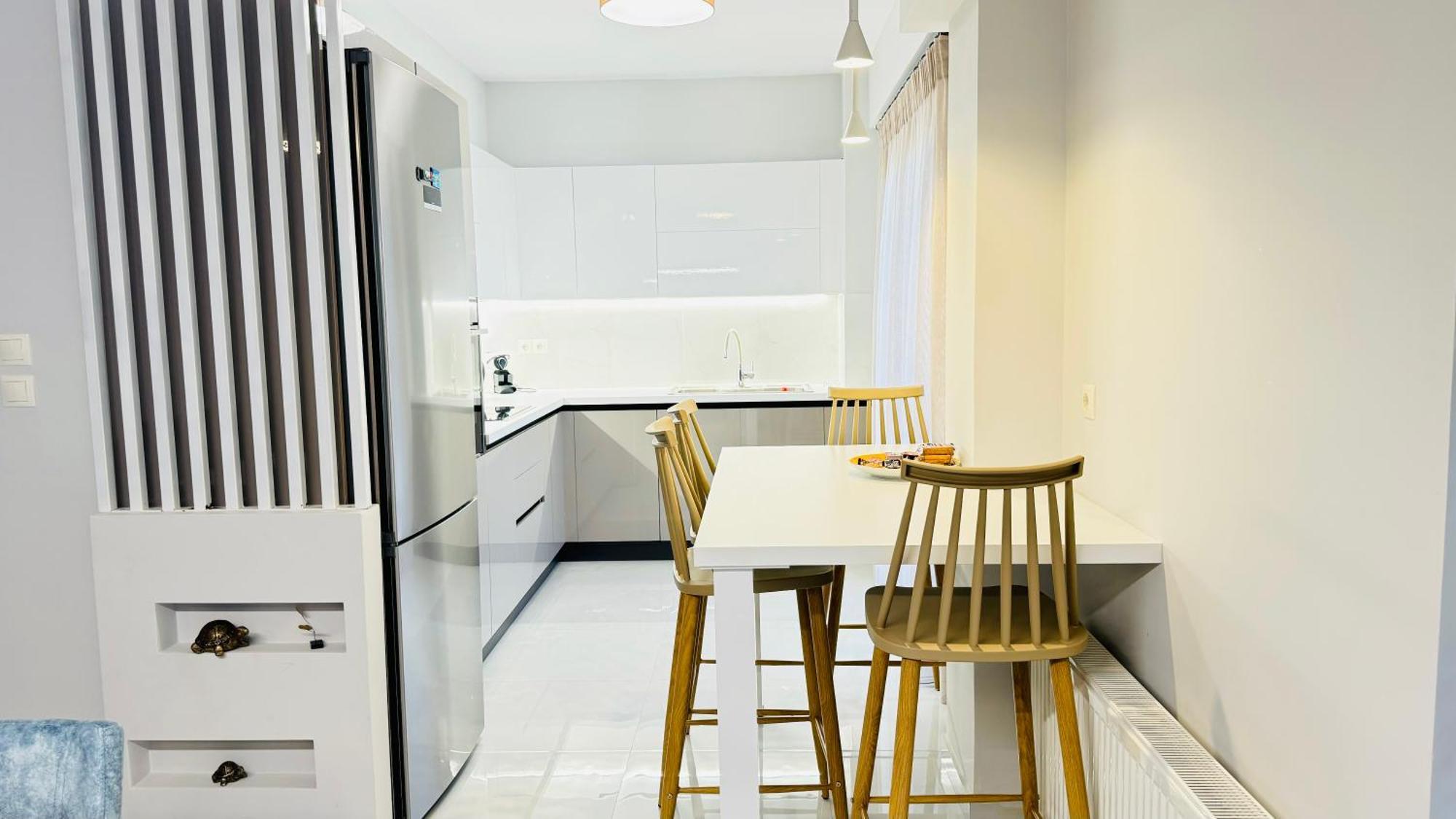 Modern Luxury Suite Кардица Экстерьер фото